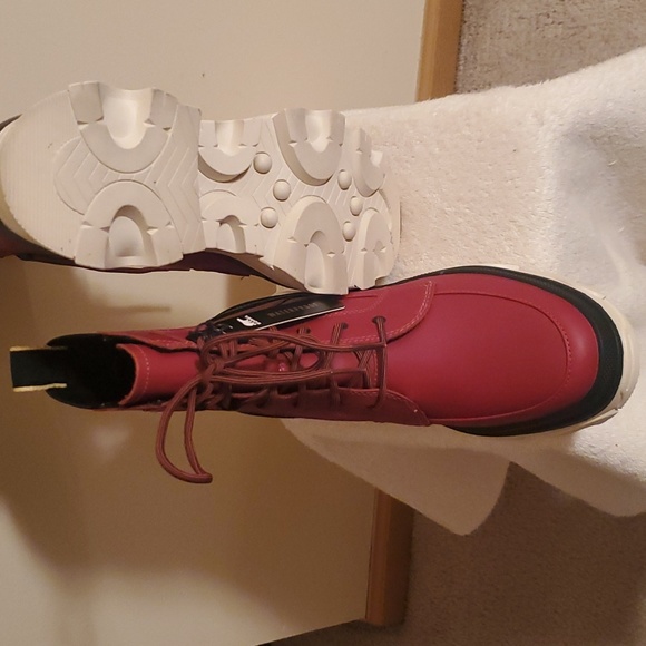 Sorel Waterproof Lace-up Boots - Picture 2 of 13